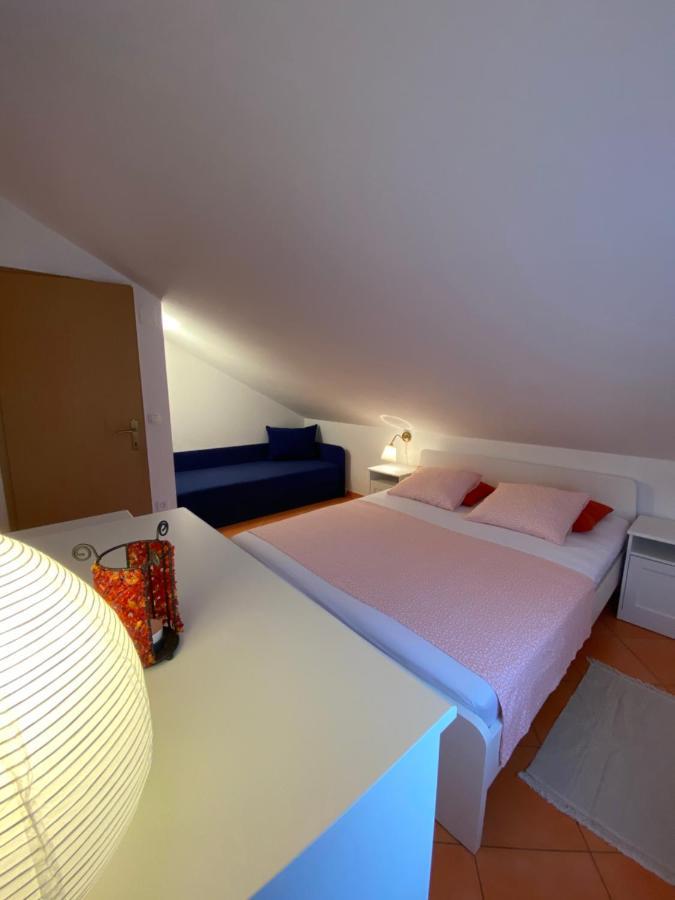 Apartment Lara Rab Town Eksteriør bilde