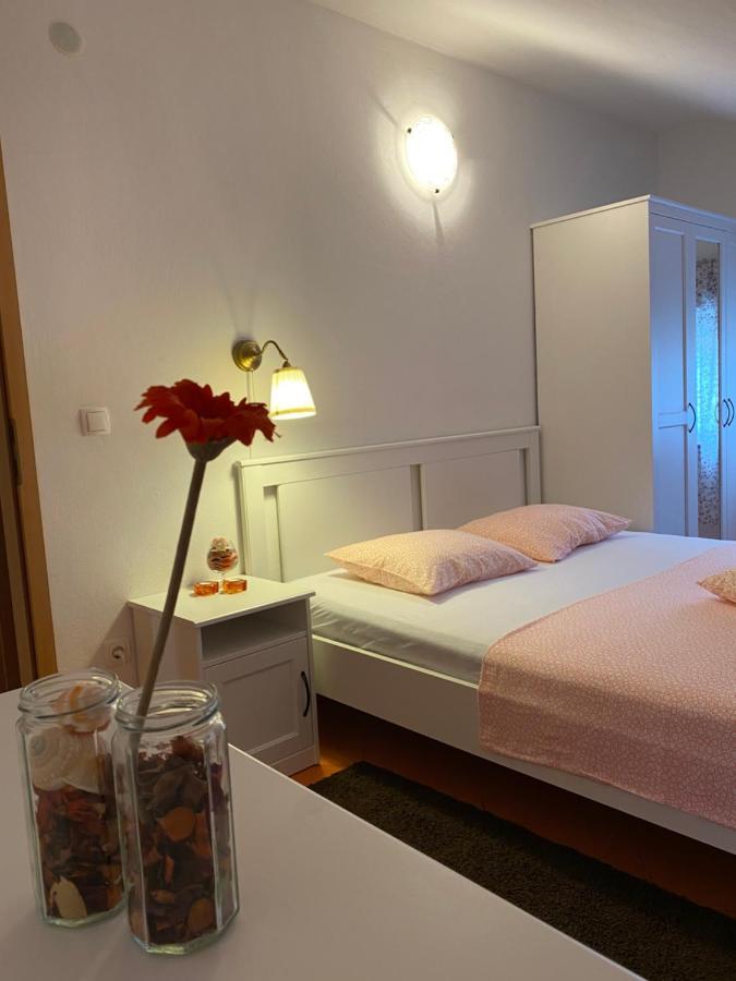 Apartment Lara Rab Town Eksteriør bilde